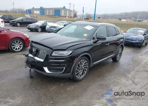 2019 Lincoln Nautilus Reserve z USA, uszkodzony, nr VIN 2LMPJ6L96KBL61839